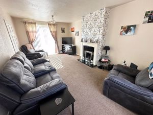 Lounge- click for photo gallery